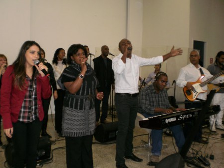 Aunção me ensina tudo a ponto de não precisar estudar??