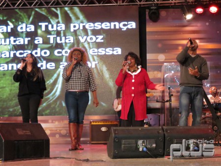 Comunhão no Altar e na caminhada Ministerial